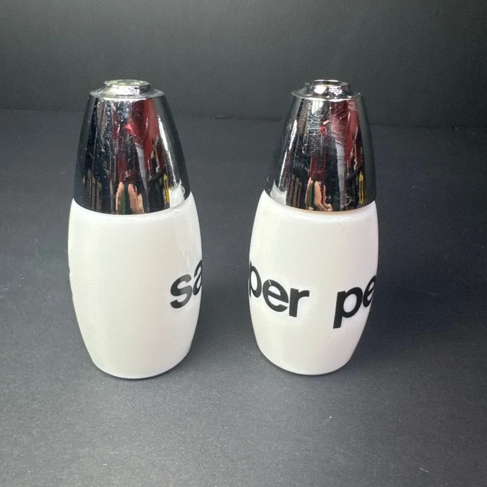 Gemco Vintage‎ White Ceramic Salt Pepper Shakers Chrome Tops Mid Century Modern